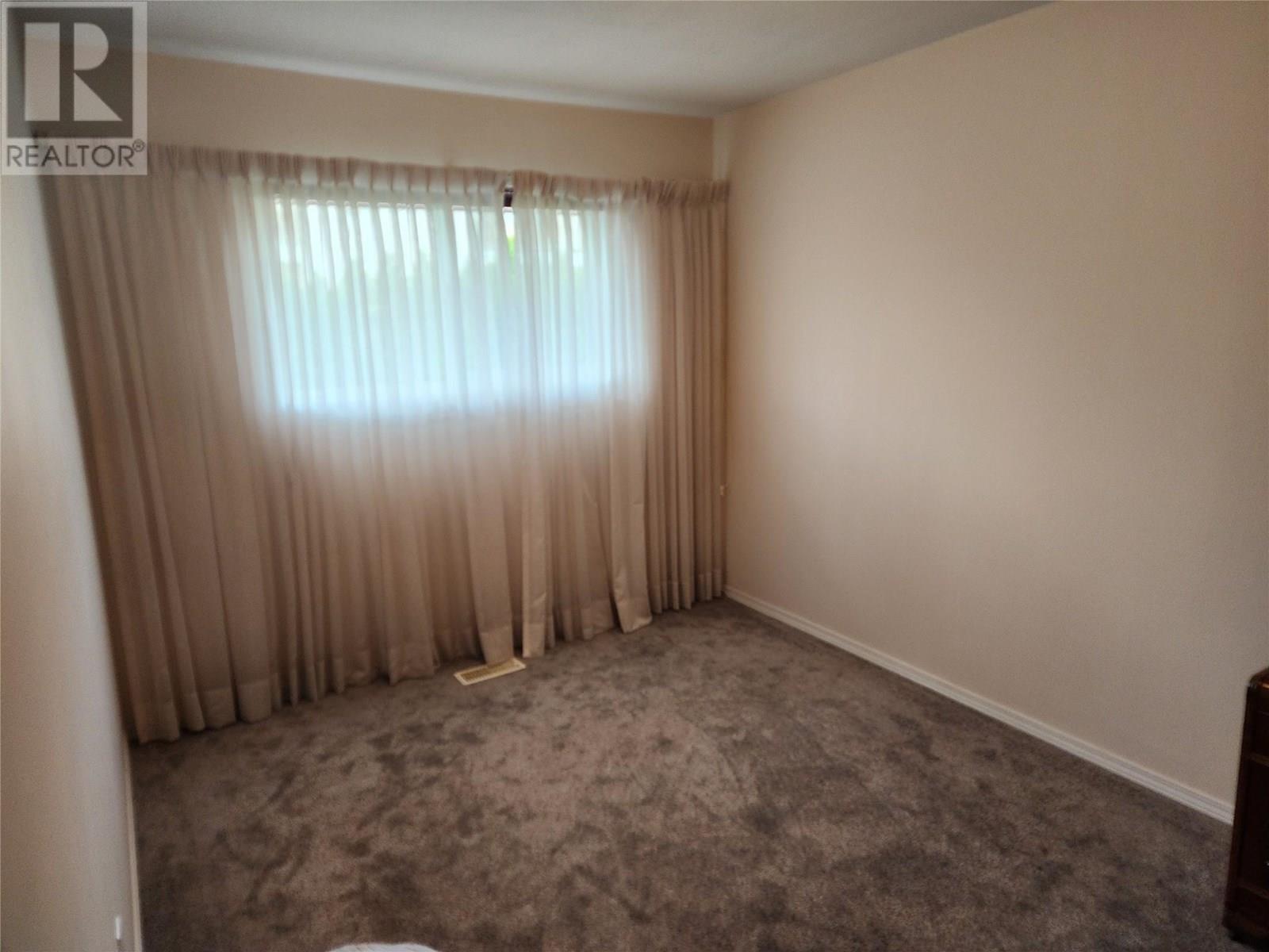 Photo 17 of 870 10 Street Sw Unit 101, Salmon Arm BC