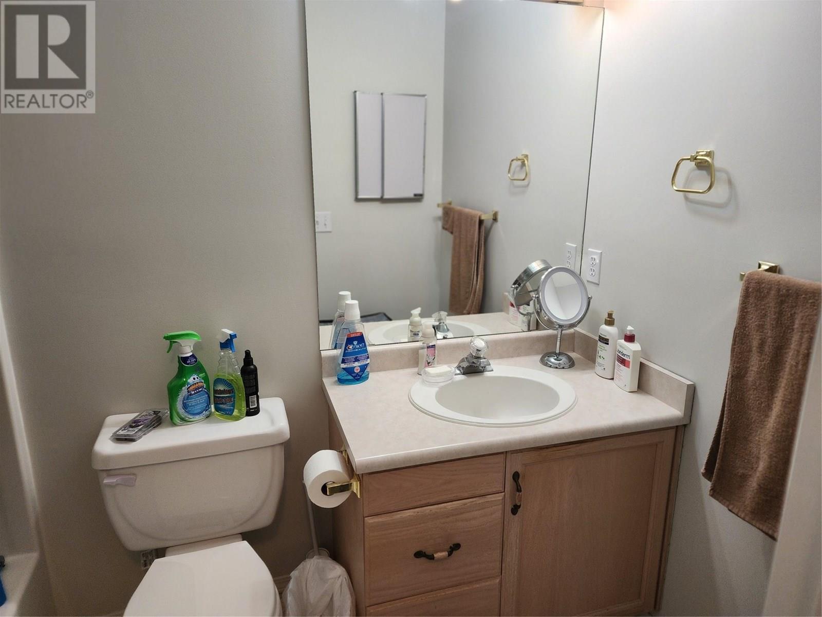Photo 11 of 870 10 Street Sw Unit 101, Salmon Arm BC