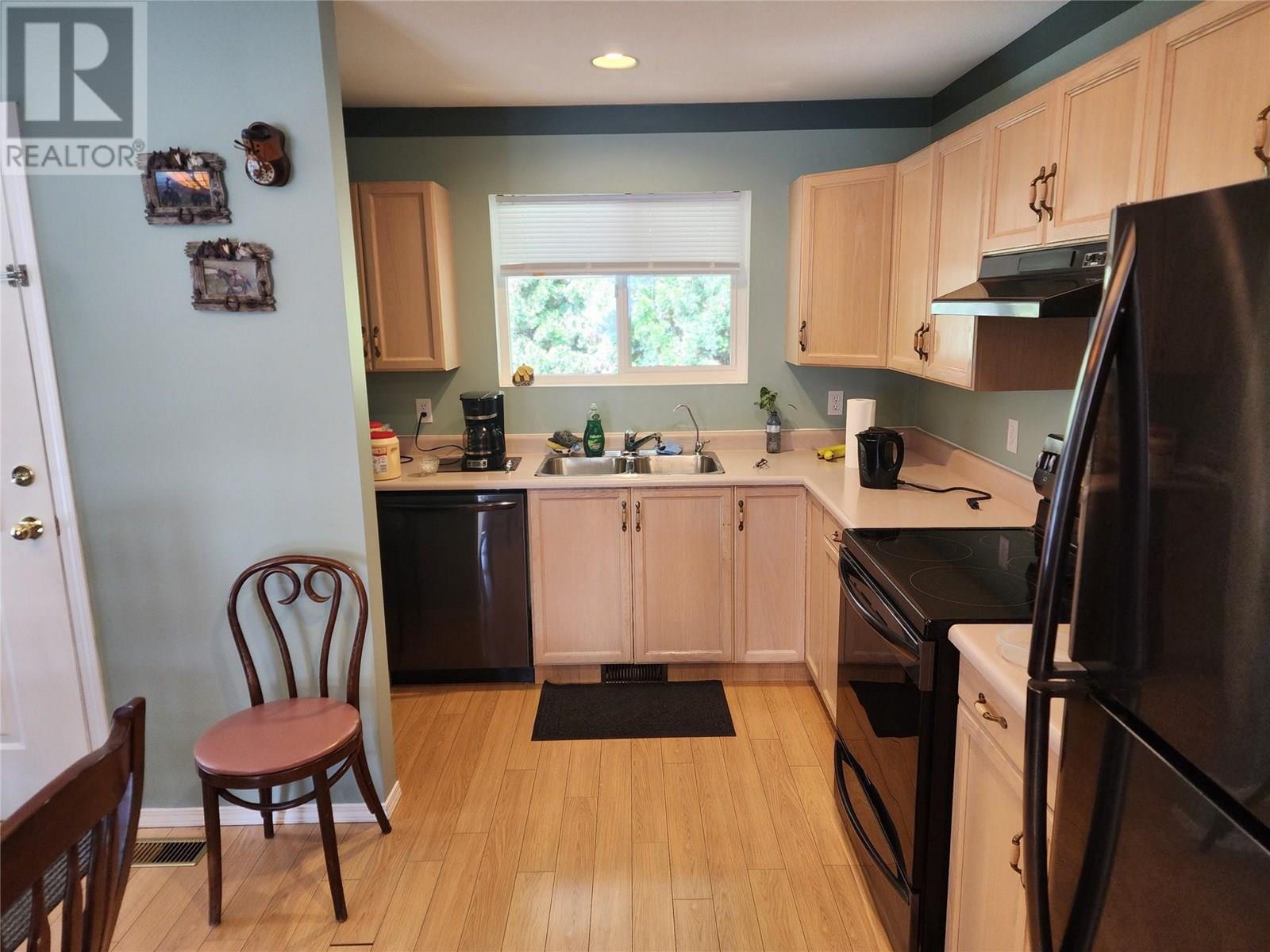 Photo 10 of 870 10 Street Sw Unit 101, Salmon Arm BC