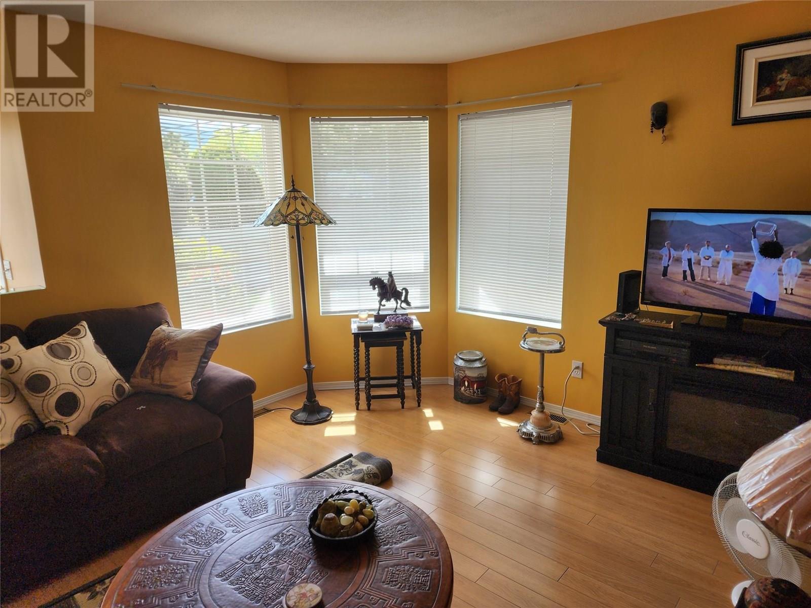 Photo 3 of 870 10 Street Sw Unit 101, Salmon Arm BC