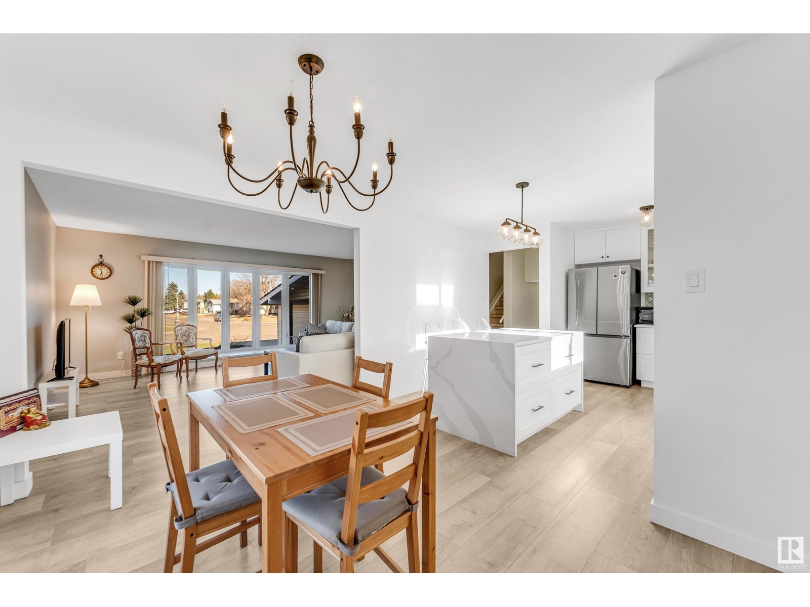 Photo 19 of 2404 80 St Nw, Edmonton AB