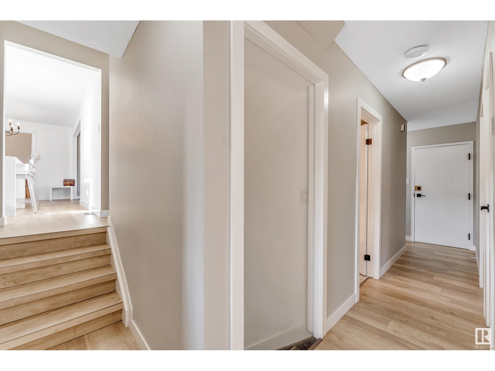 Photo 42 of 2404 80 St Nw, Edmonton AB