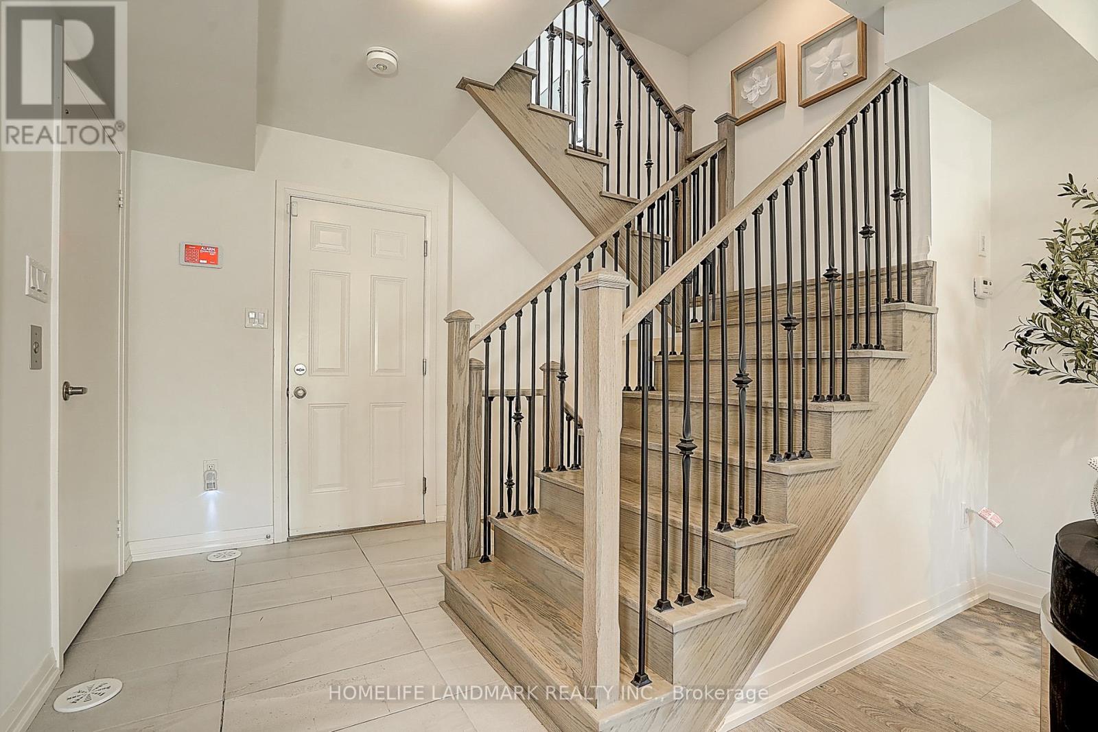 Single Family House for Sale in  GEORGE KIRBY STREET Vaughan (Patterson) 
