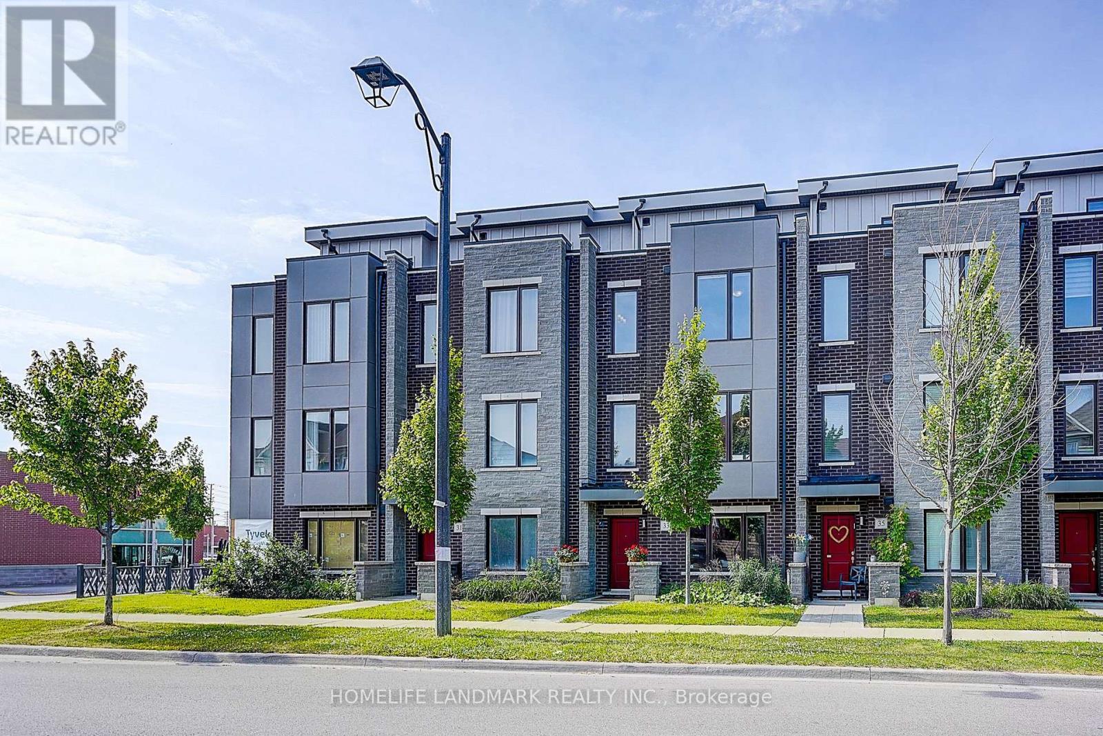 Single Family House for Sale in  GEORGE KIRBY STREET Vaughan (Patterson) 