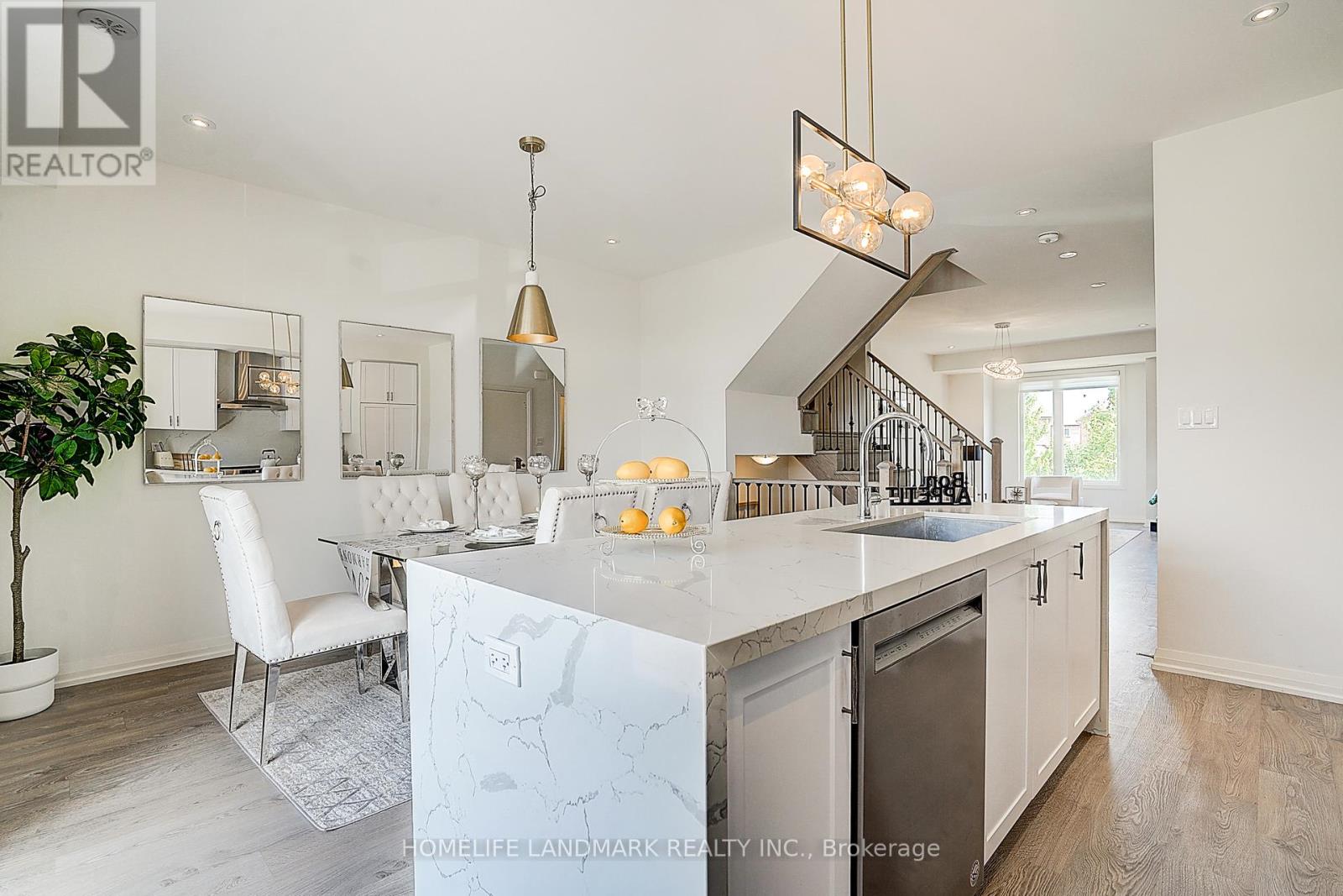 Single Family House for Sale in  GEORGE KIRBY STREET Vaughan (Patterson) 