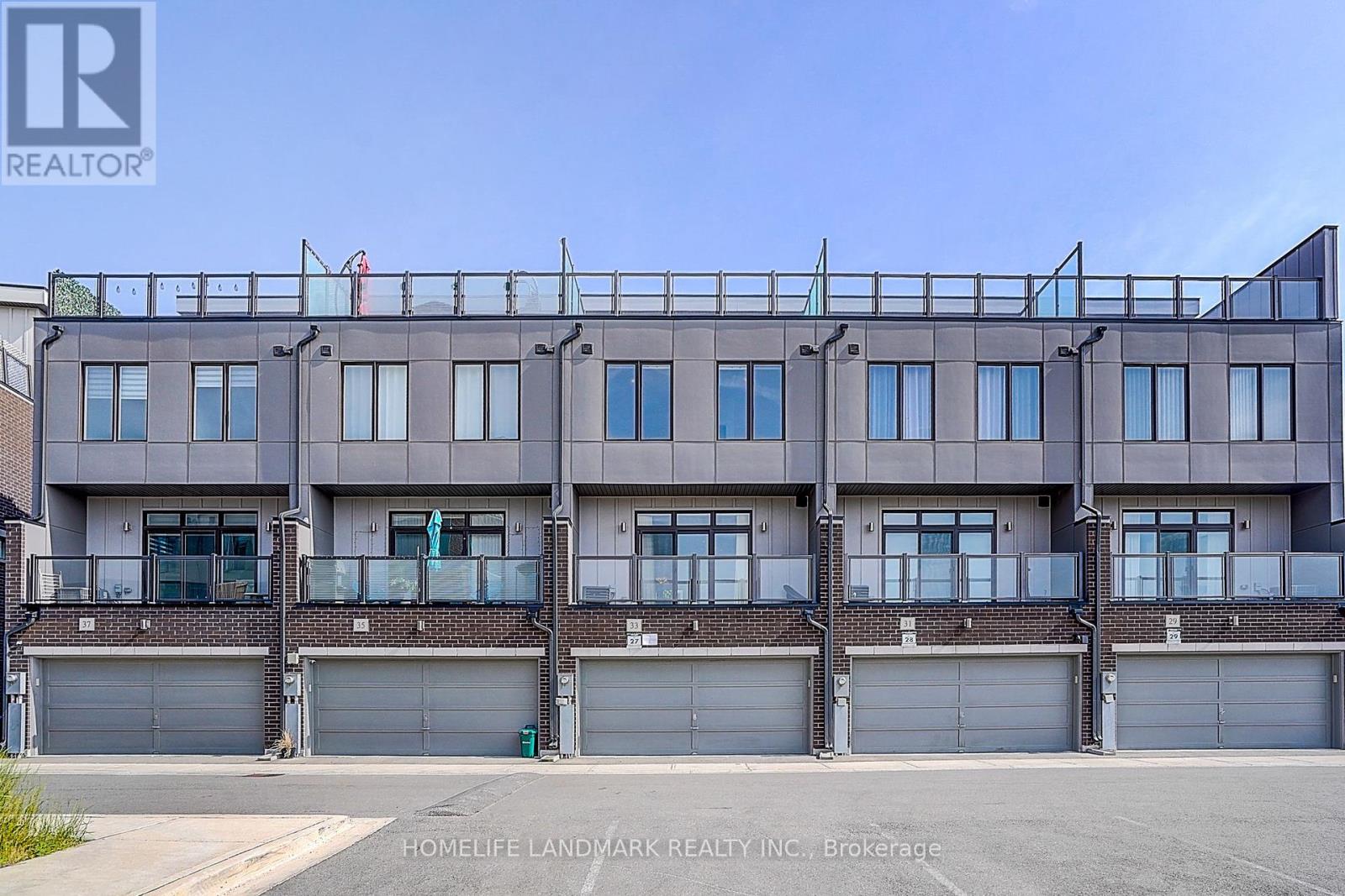 Single Family House for Sale in  GEORGE KIRBY STREET Vaughan (Patterson) 