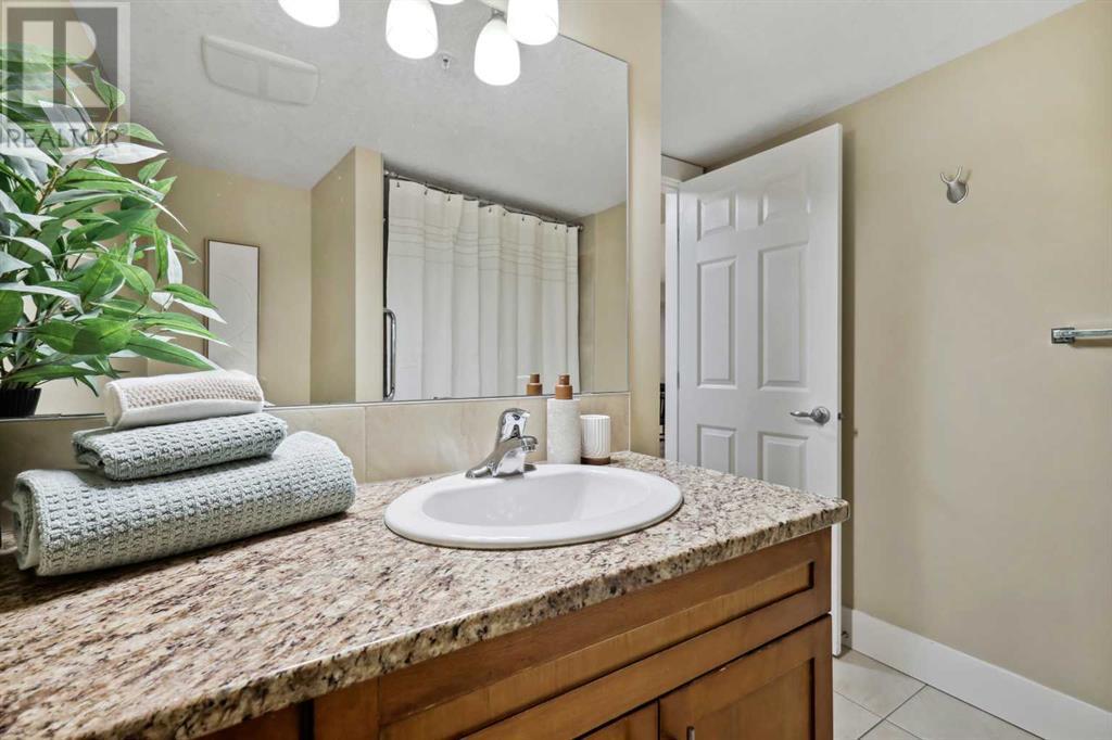 Single Family House for Sale in   Rocky Vista Gardens NW Rocky Ridge Calgary 