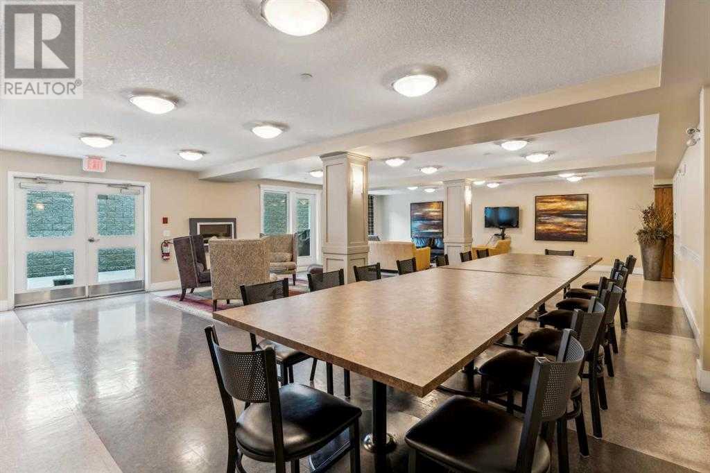 Single Family House for Sale in   Rocky Vista Gardens NW Rocky Ridge Calgary 