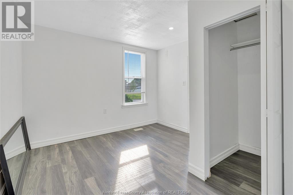 Photo 8 of 1544 Mark Avenue, Windsor ON