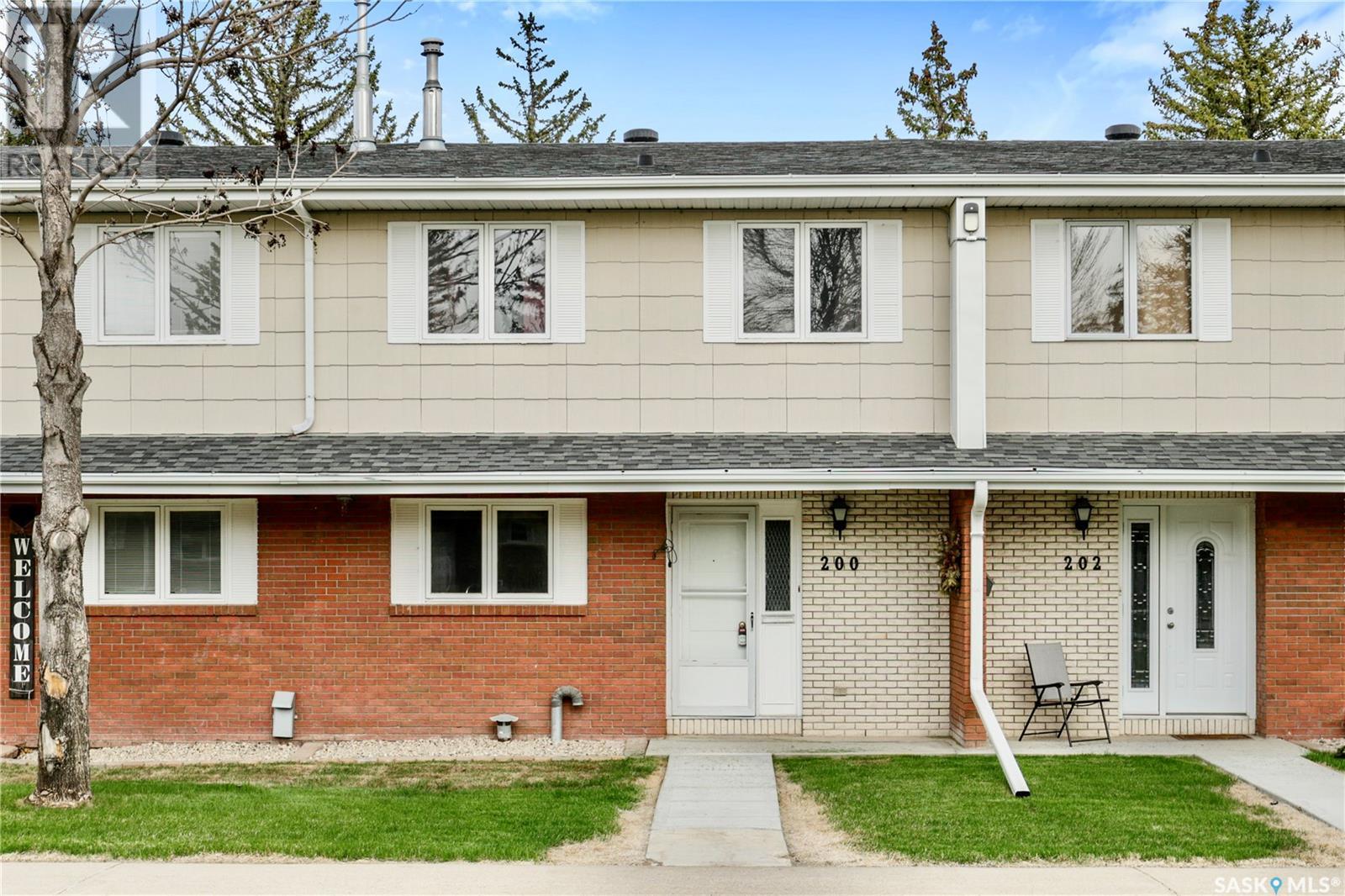 200 Plainsview DRIVE, Regina, Saskatchewan
