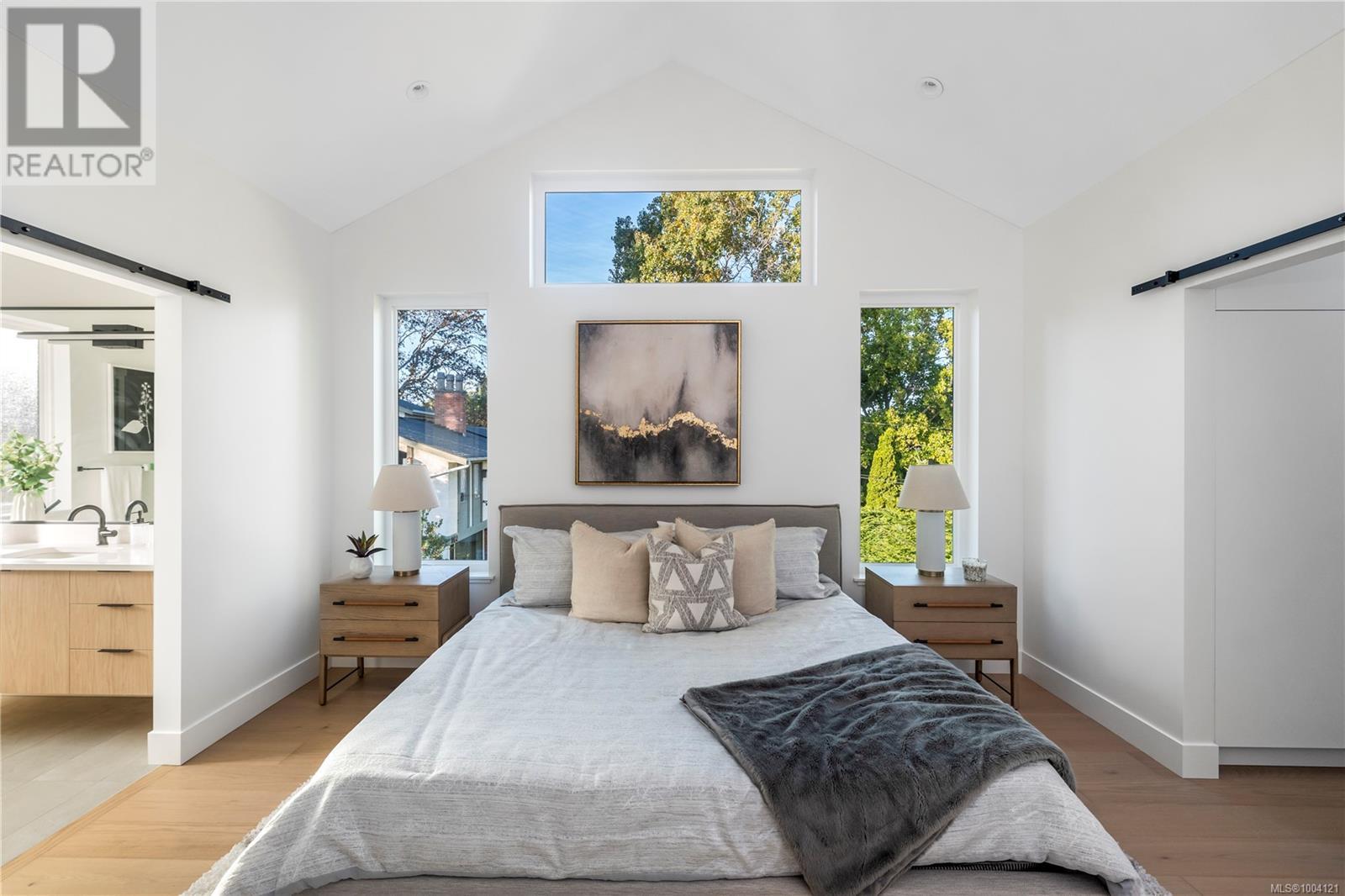 Photo 27 of 2480 Plumer St, Oak Bay BC