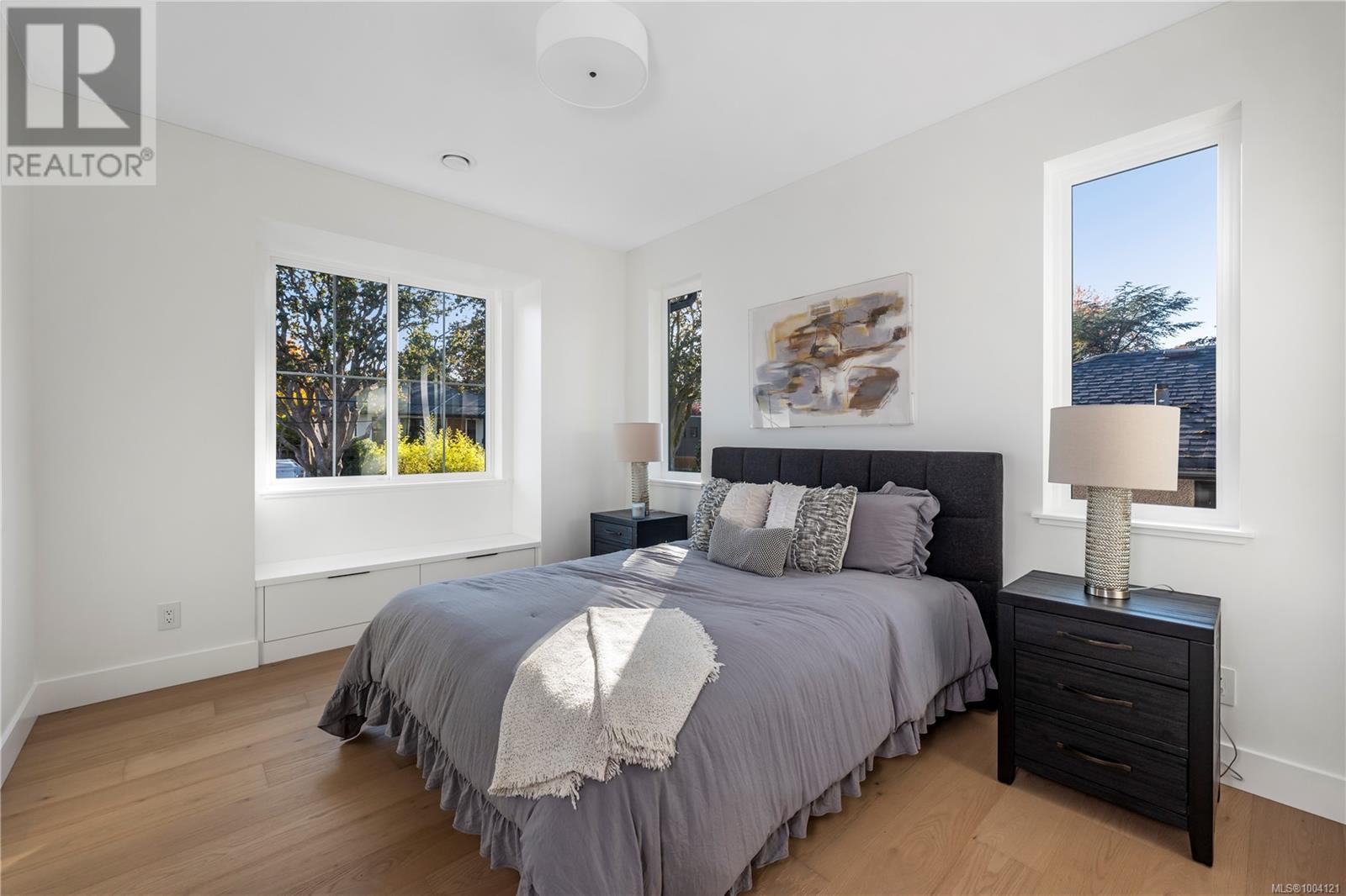 Photo 33 of 2480 Plumer St, Oak Bay BC