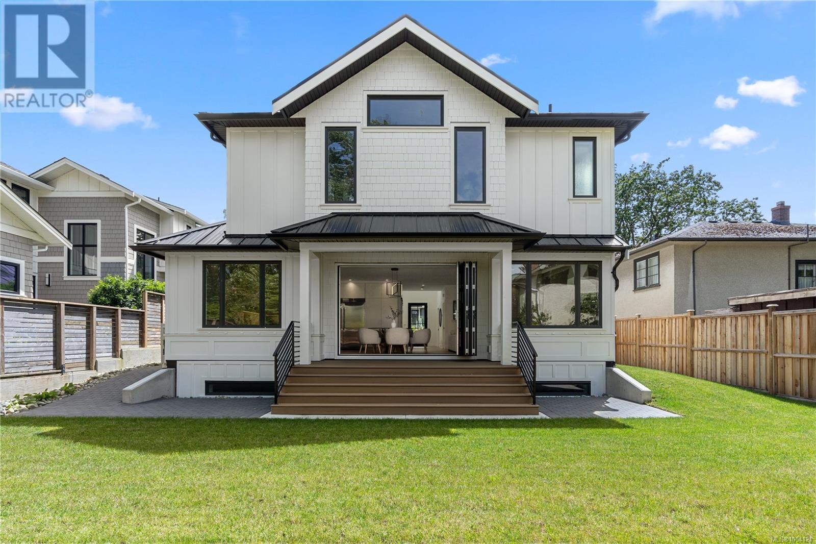Photo 48 of 2480 Plumer St, Oak Bay BC