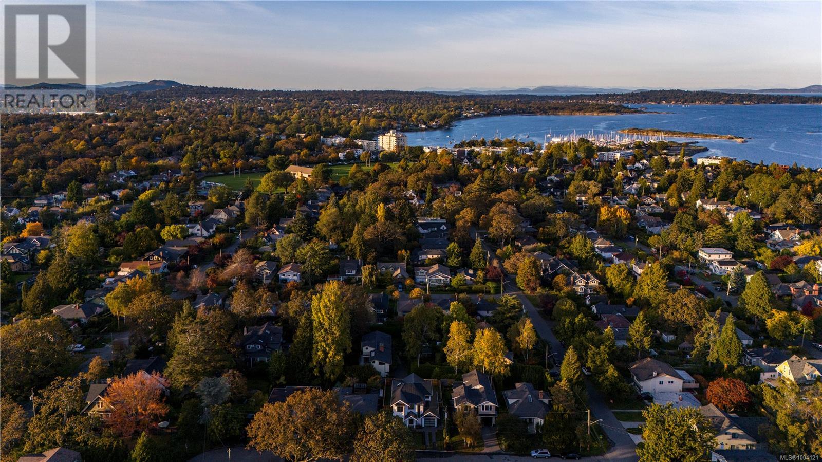 Photo 54 of 2480 Plumer St, Oak Bay BC