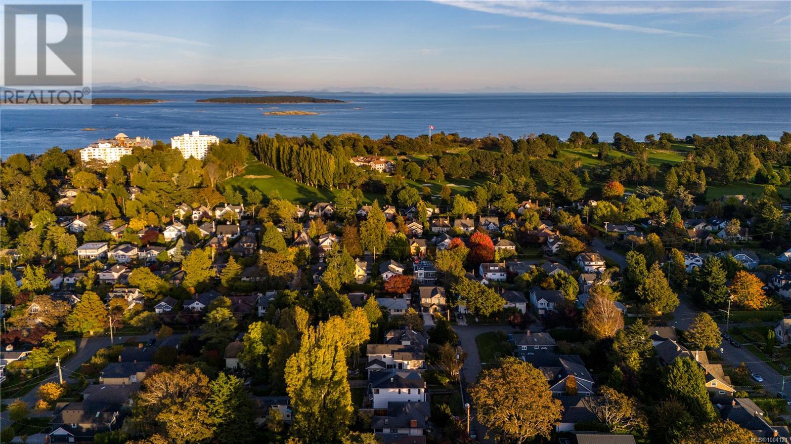 Photo 55 of 2480 Plumer St, Oak Bay BC