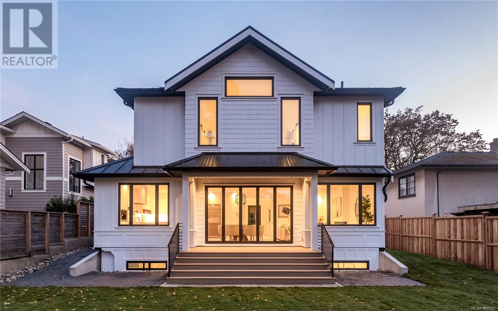 Photo 57 of 2480 Plumer St, Oak Bay BC