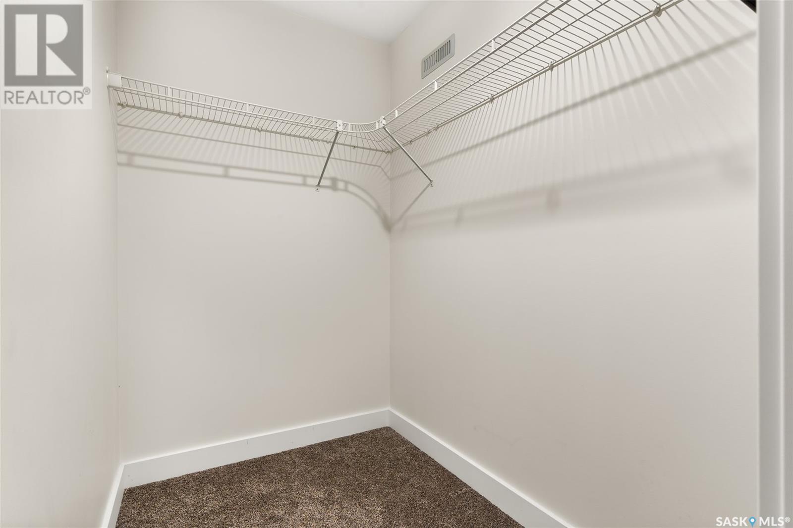 Photo 16 of 303 1863 Rae Street, Regina SK