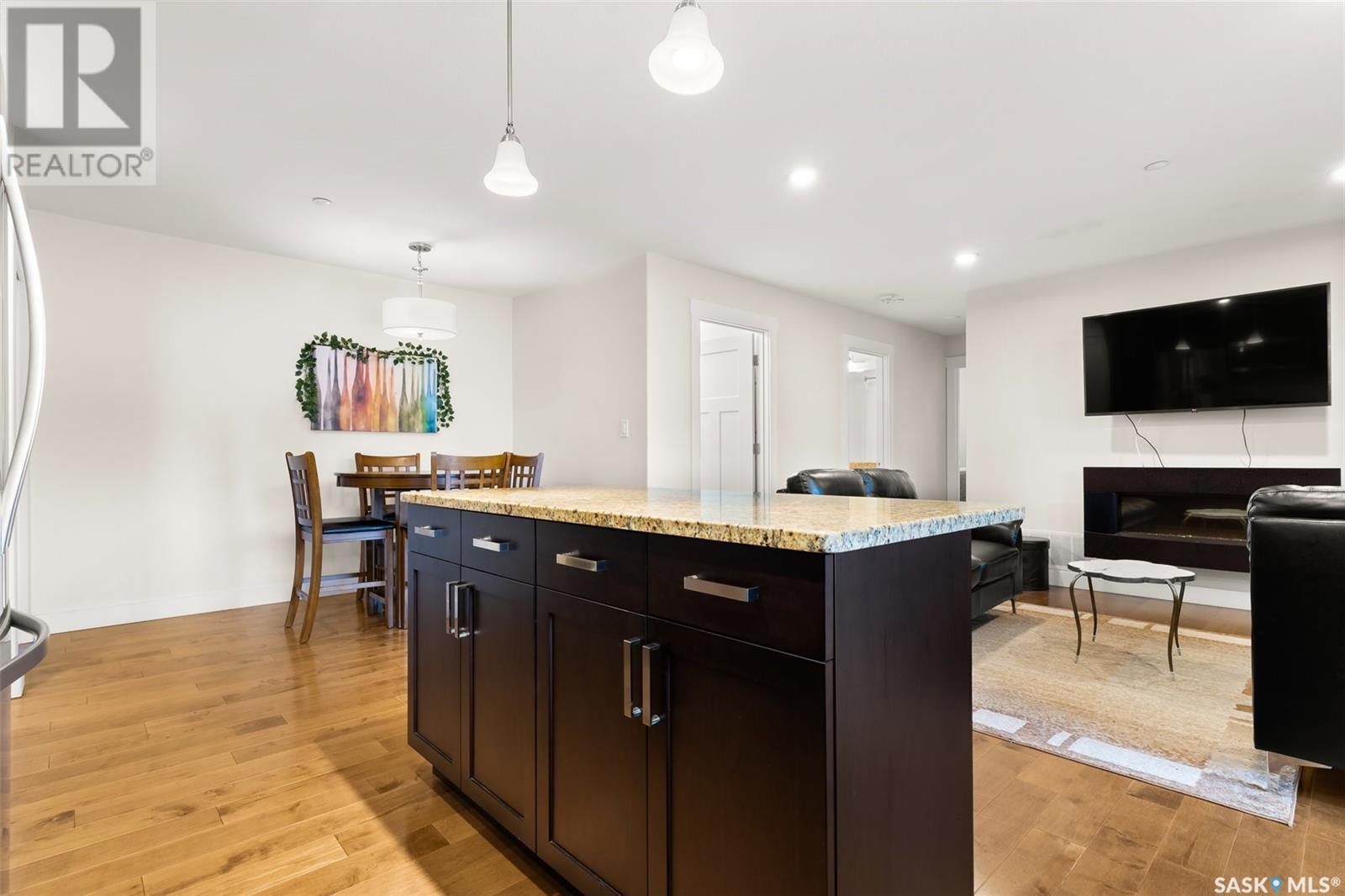 Photo 8 of 303 1863 Rae Street, Regina SK