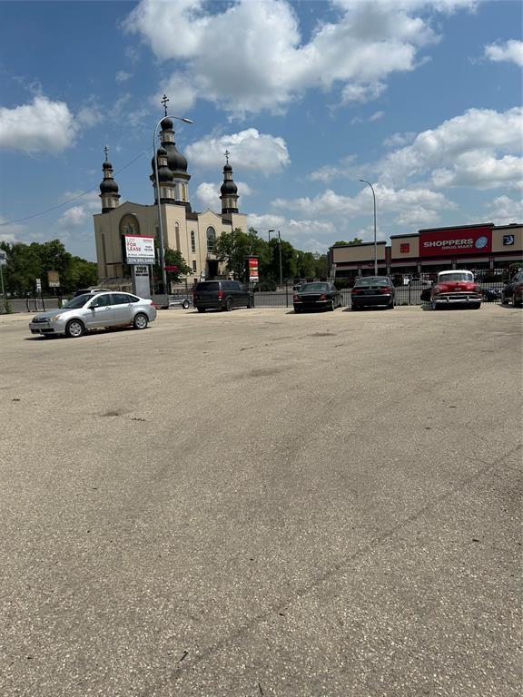 Photo 1 of 1156 Main St, Winnipeg MB