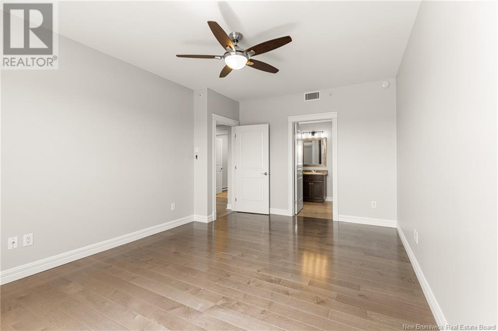 #110 185 ROYAL OAKS BOULEVARD - 23