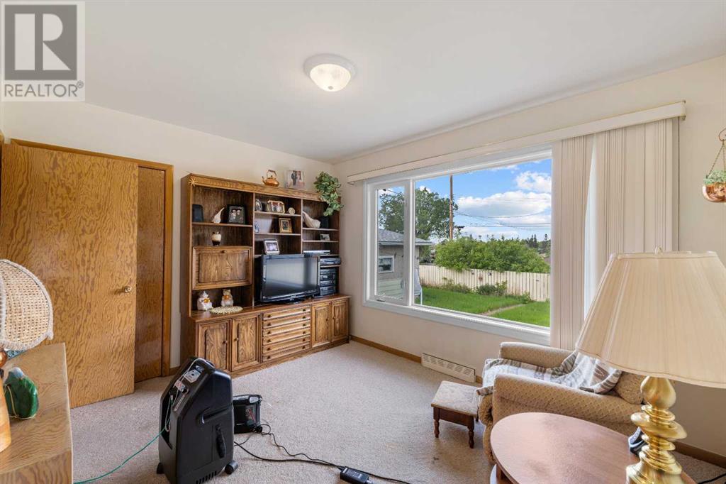 Single Family House Bungalow for Sale in  Foley Road SE Fairview Calgary 