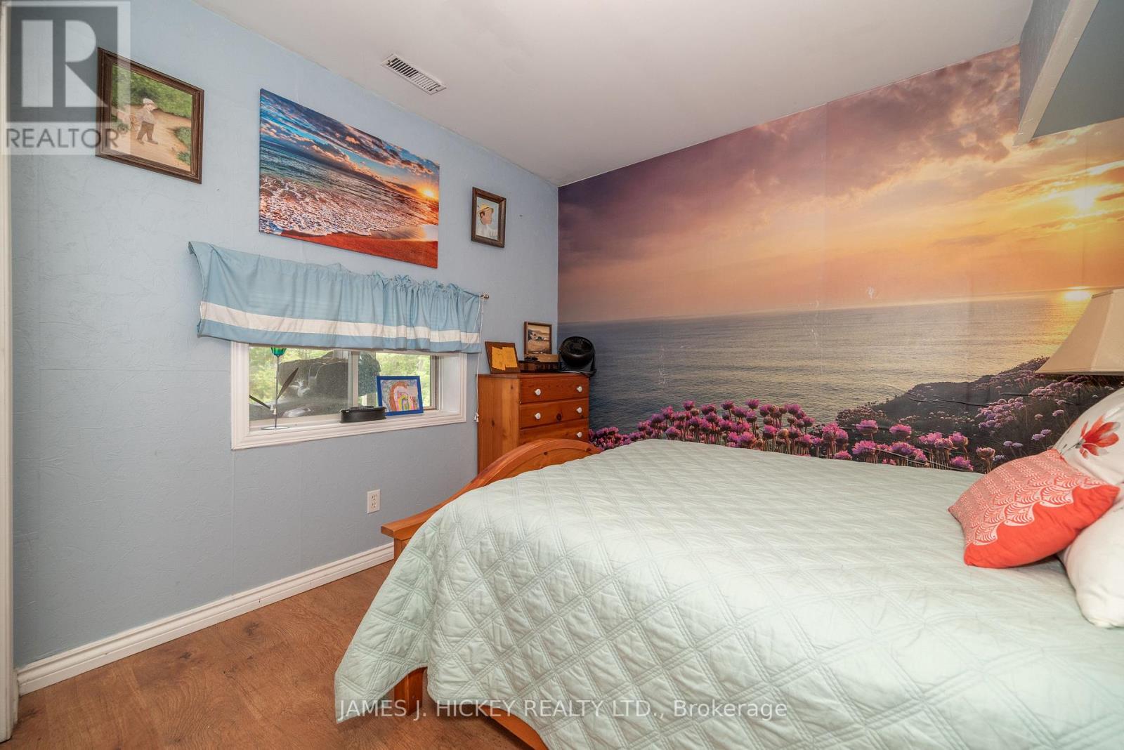 196 LOON VALLEY LANE - 23