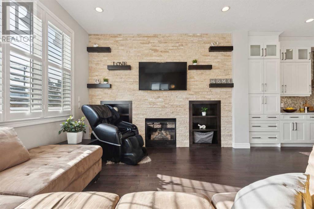 Single Family House for Sale in   Street NW Parkdale Calgary 