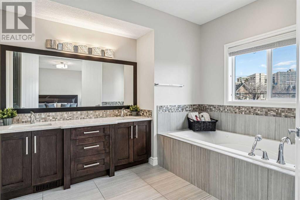 Single Family House for Sale in   Street NW Parkdale Calgary 