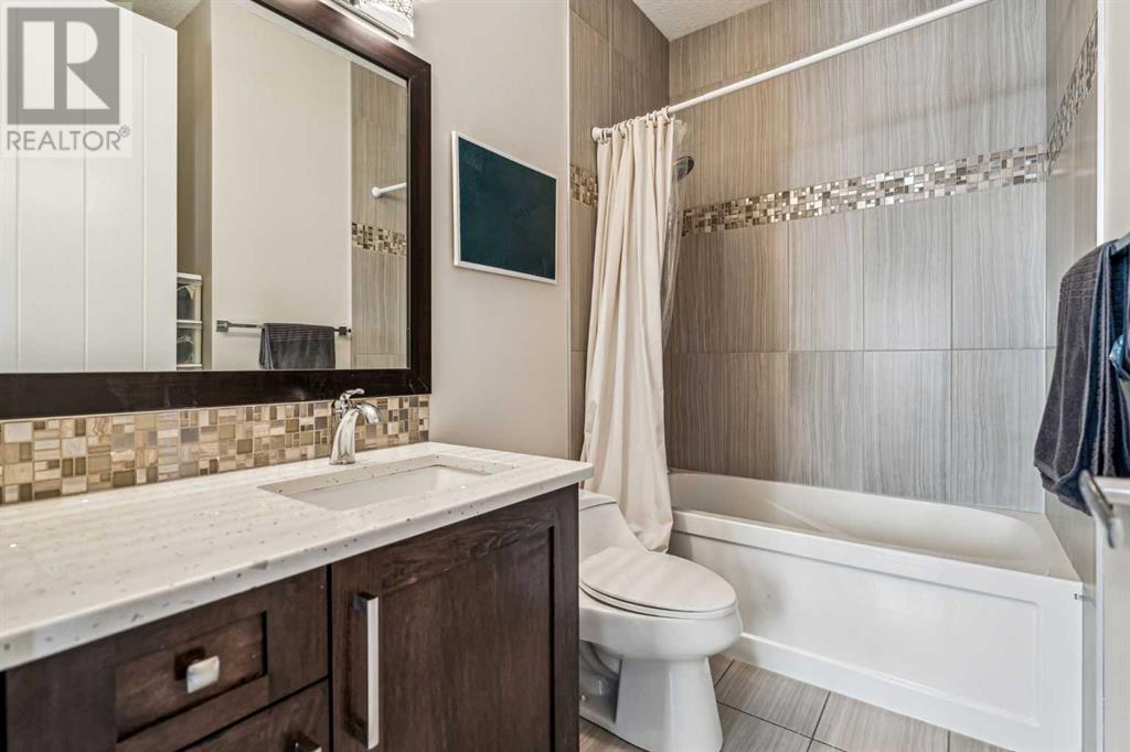 Single Family House for Sale in   Street NW Parkdale Calgary 