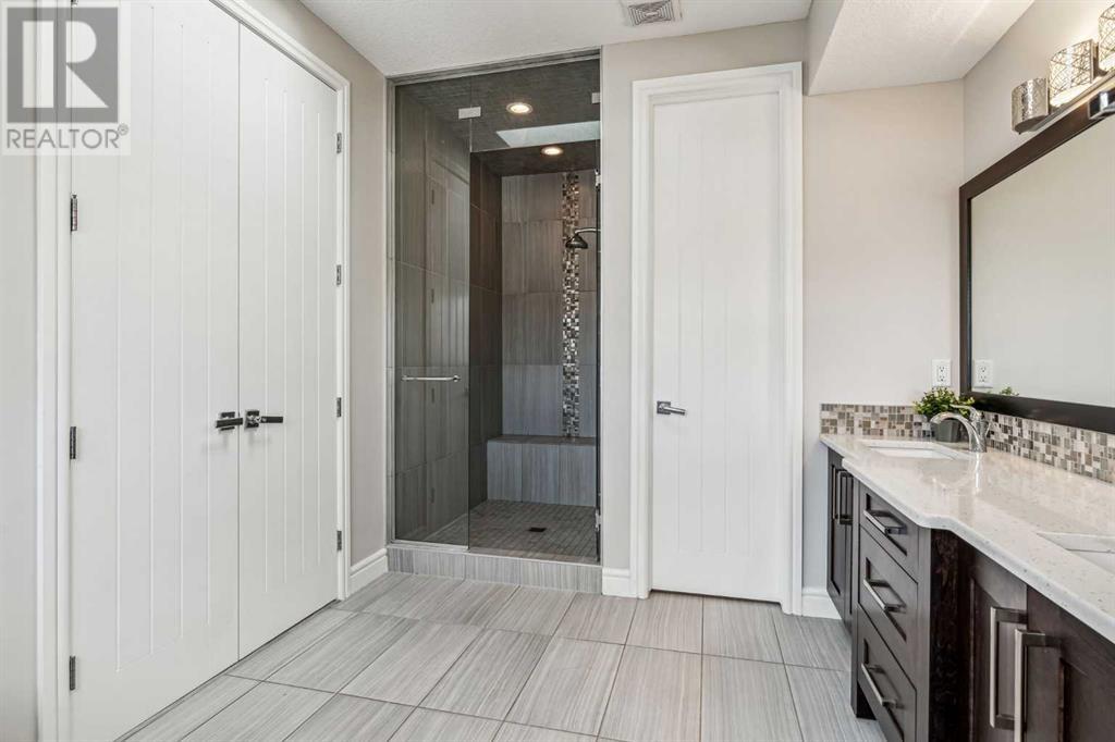 Single Family House for Sale in   Street NW Parkdale Calgary 