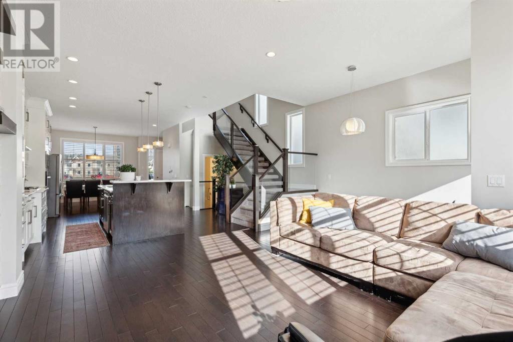 Single Family House for Sale in   Street NW Parkdale Calgary 