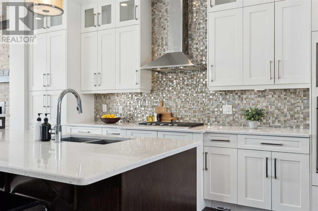 Single Family House for Sale in   Street NW Parkdale Calgary 
