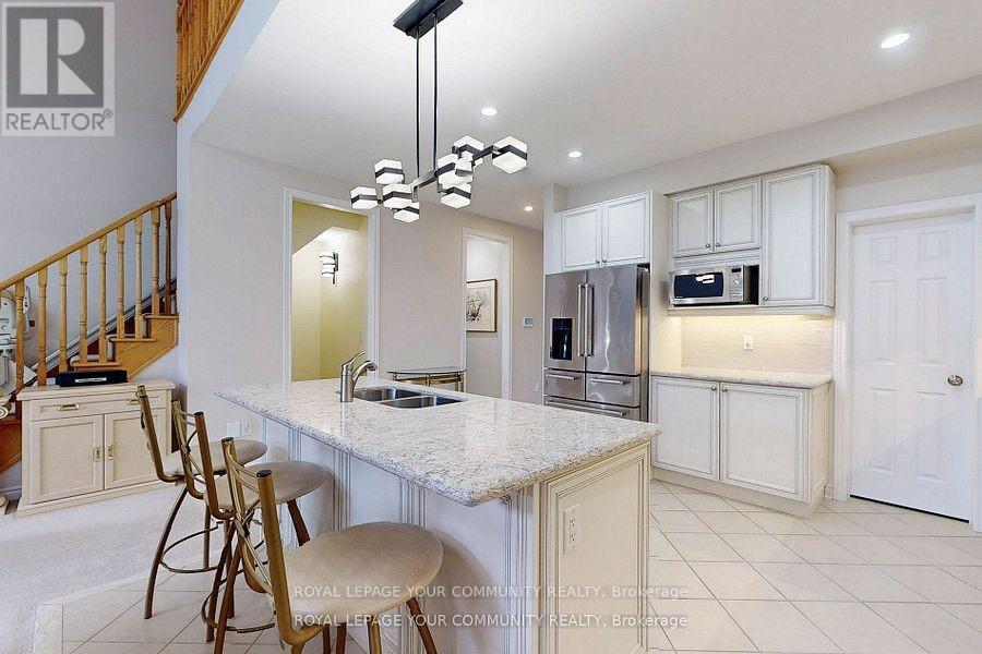 Photo 17 of 9 Bill Knowles Street, Uxbridge ON