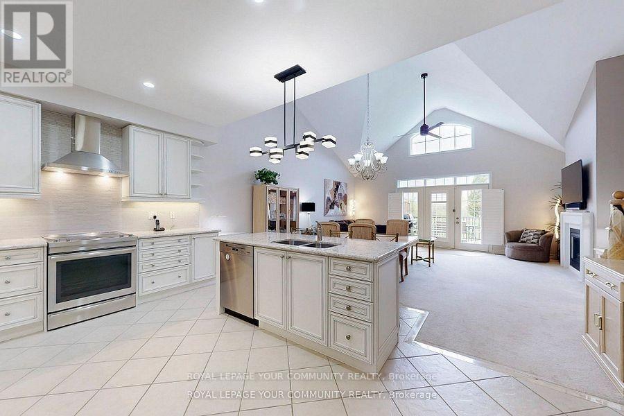 Photo 22 of 9 Bill Knowles Street, Uxbridge ON