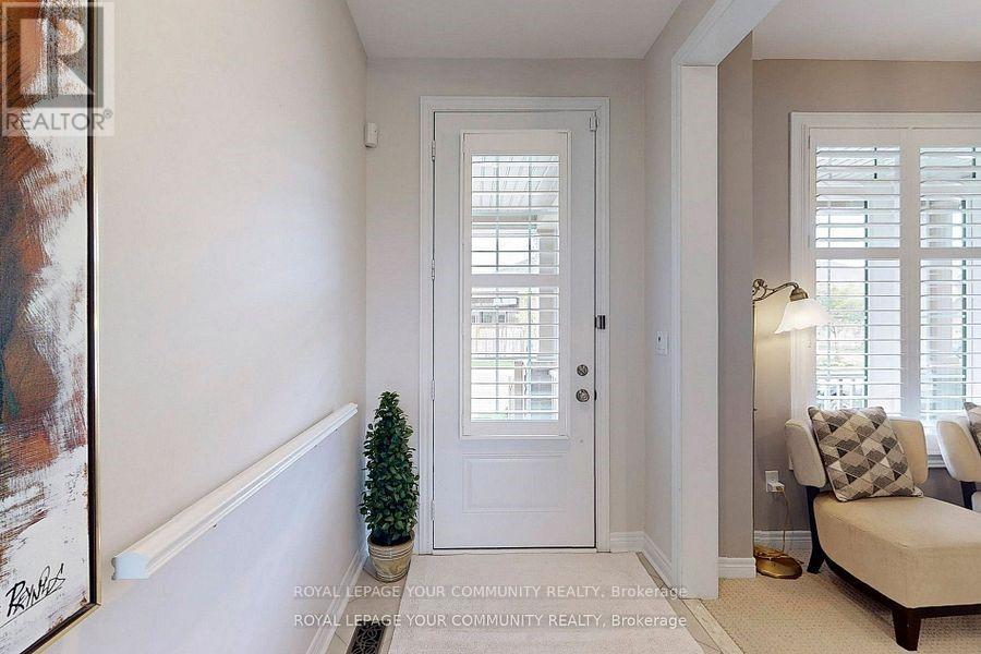 Photo 33 of 9 Bill Knowles Street, Uxbridge ON