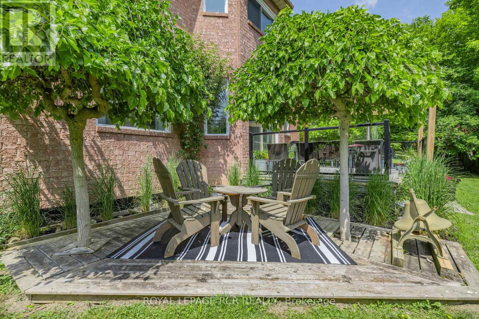Photo 31 of 11 Litner Crescent, Georgina ON