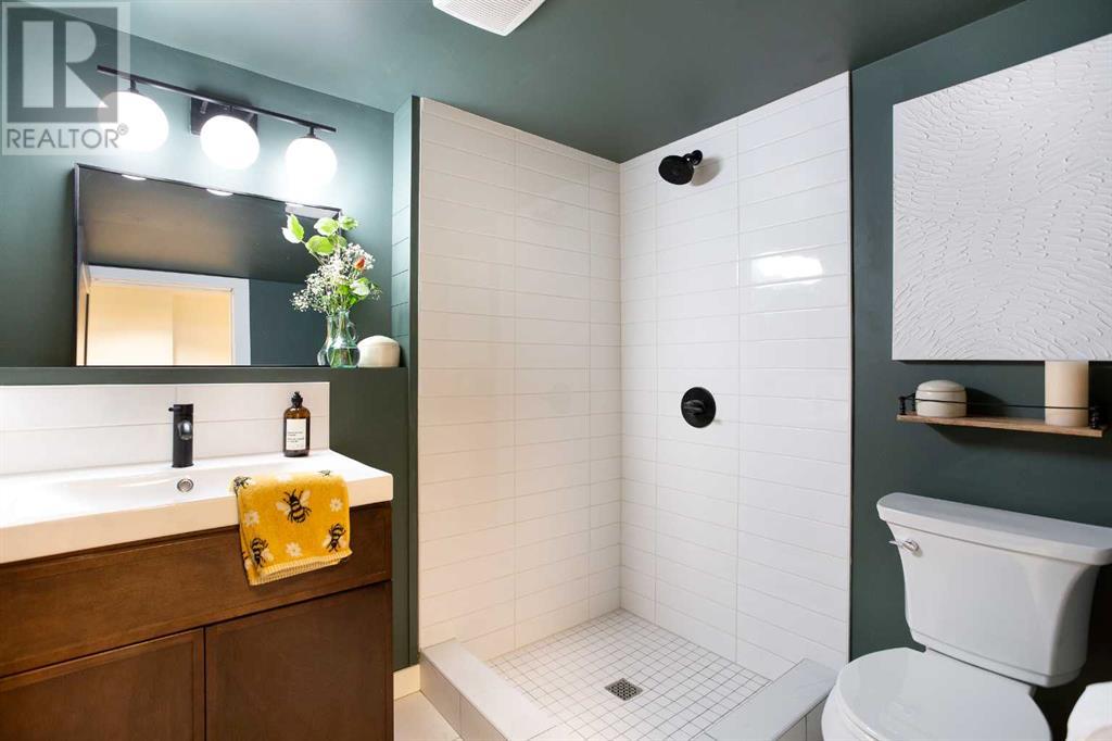 Single Family House Bi-level for Sale in  Riverstone Place SE Riverbend Calgary 