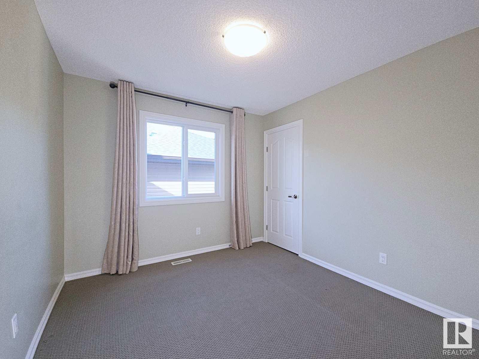 Photo 15 of 716 Adams Wy Sw, Edmonton AB