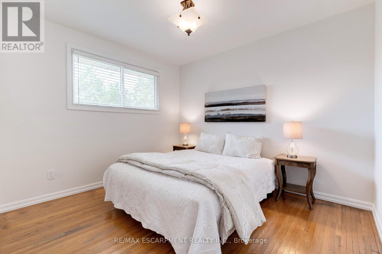 Photo 20 of 58 Goldfinch Road, Hamilton ON