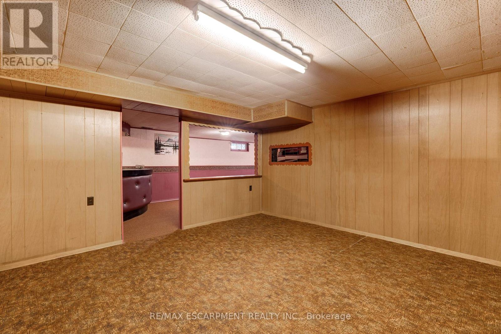 Photo 28 of 58 Goldfinch Road, Hamilton ON
