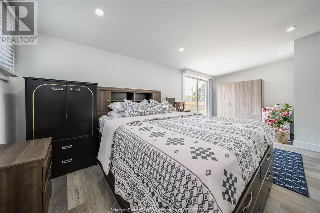 Photo 13 of 1329 Wellington, Windsor ON
