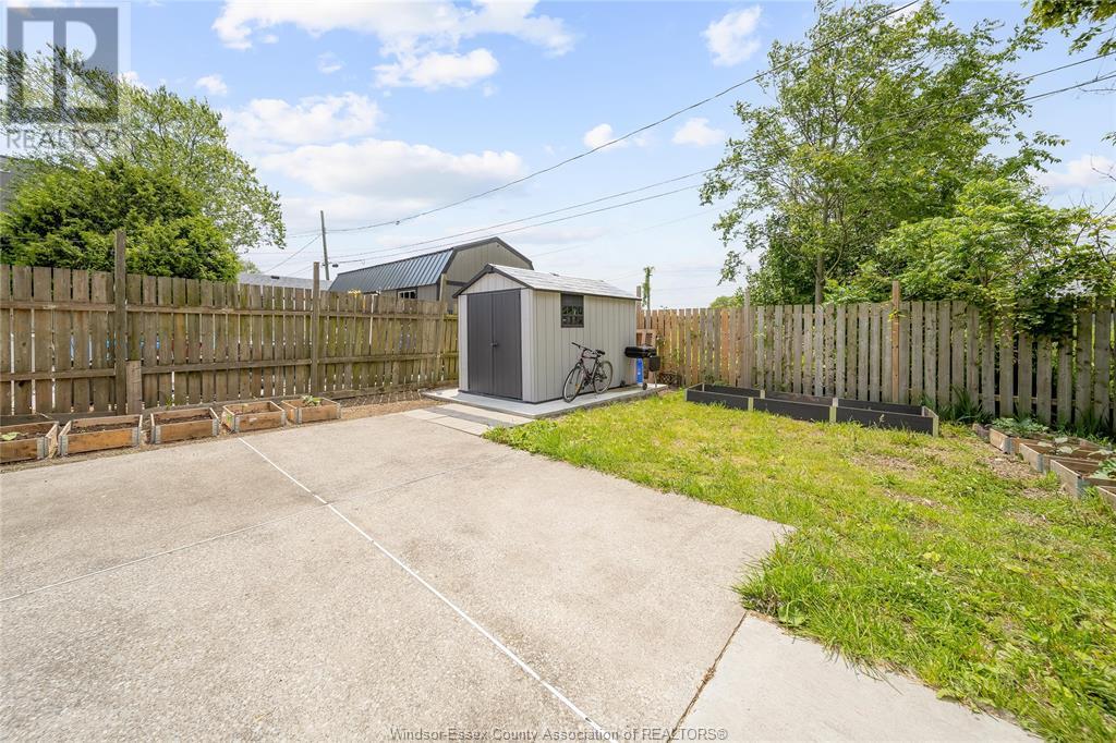 Photo 18 of 1329 Wellington, Windsor ON
