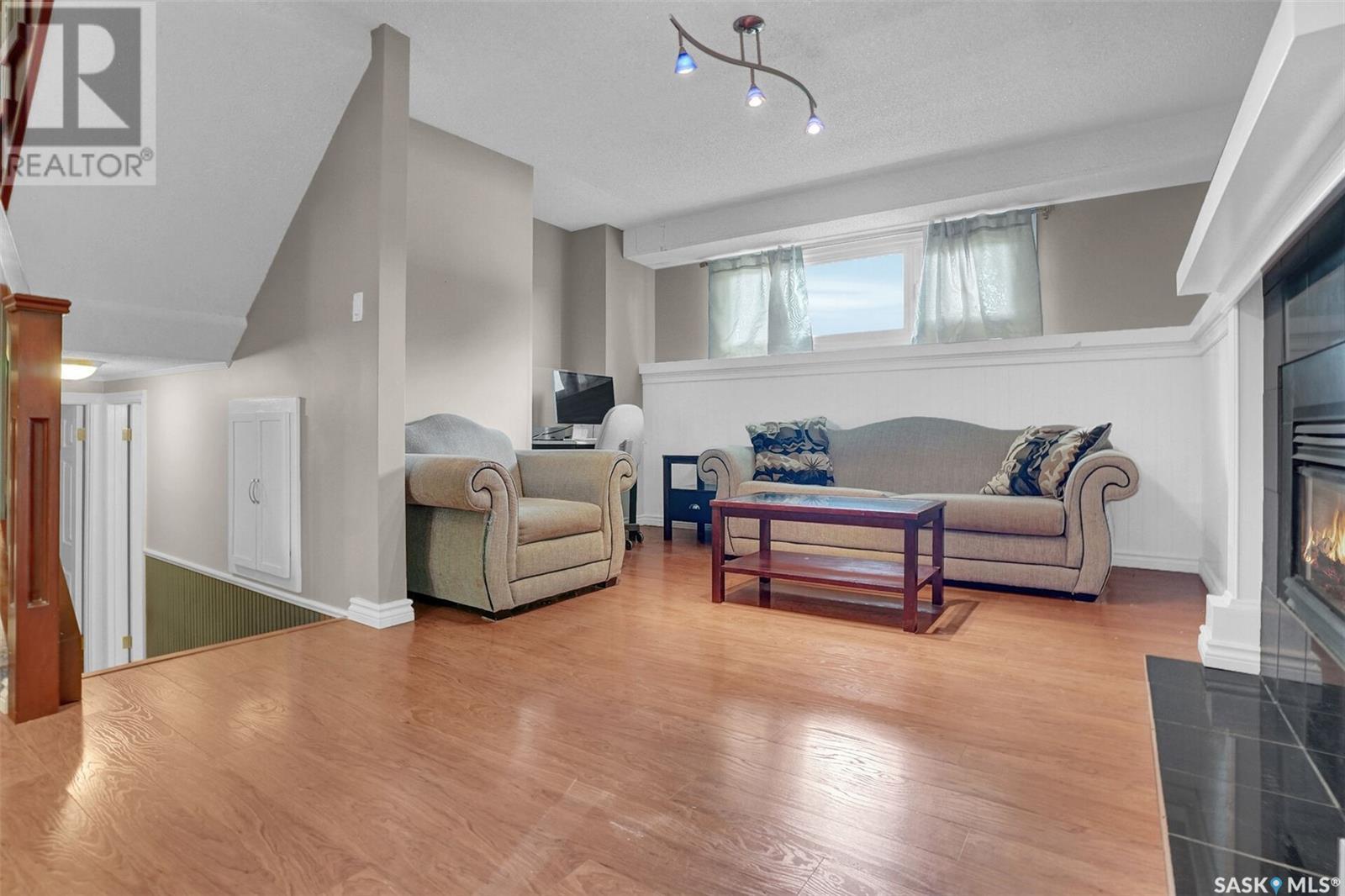 Single Family House for Sale in  Laubach CRESCENT Regina 