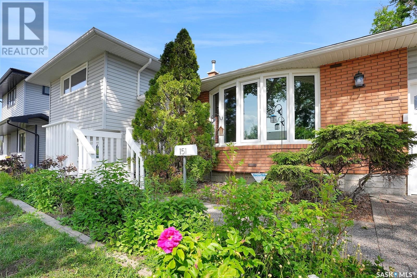 Single Family House for Sale in  Laubach CRESCENT Regina 
