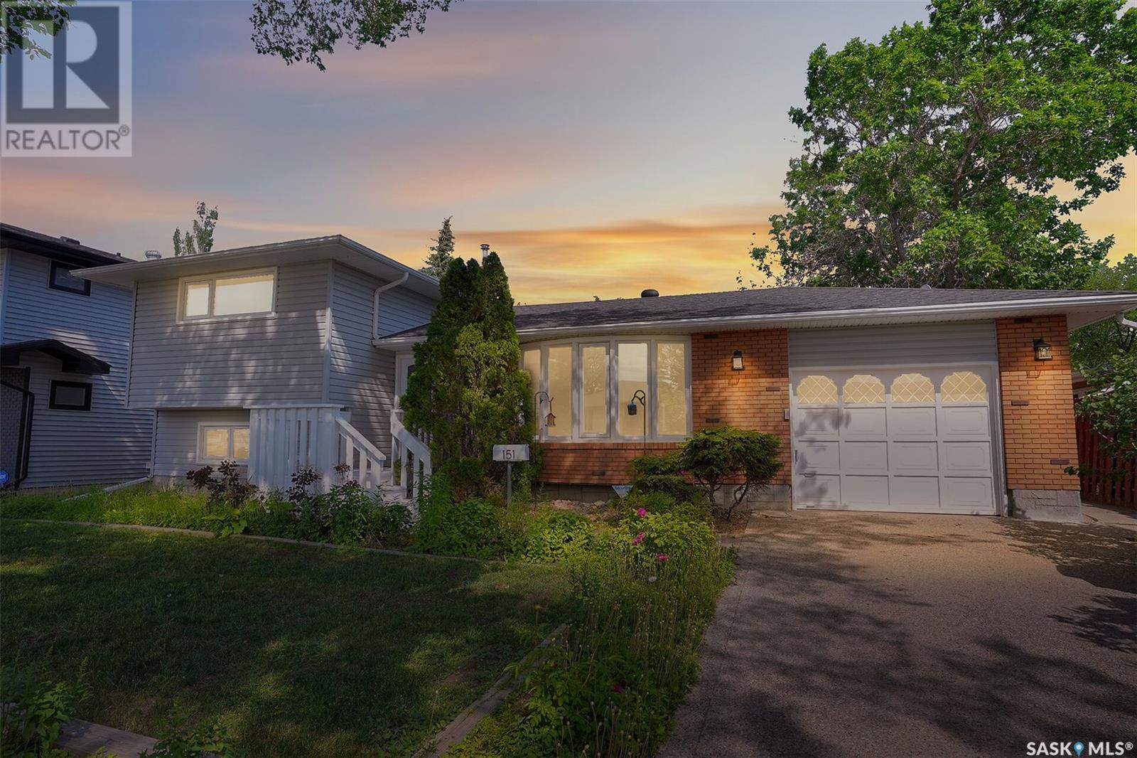 Single Family House for Sale in  Laubach CRESCENT Regina 