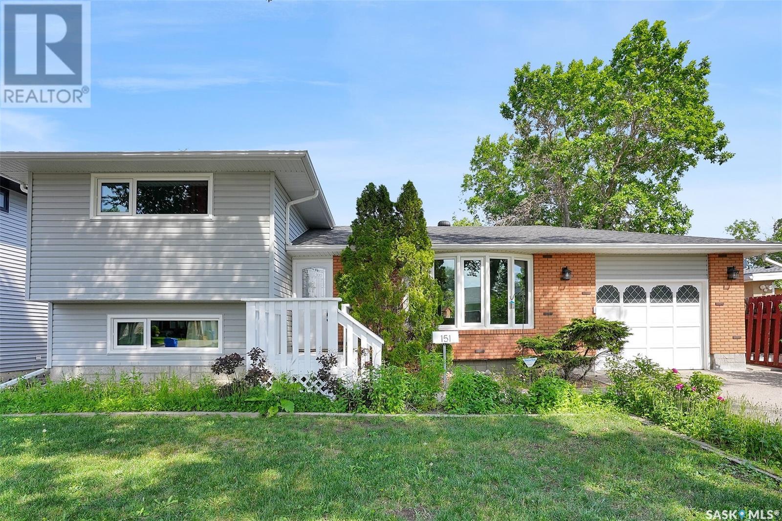 Single Family House for Sale in  Laubach CRESCENT Regina 
