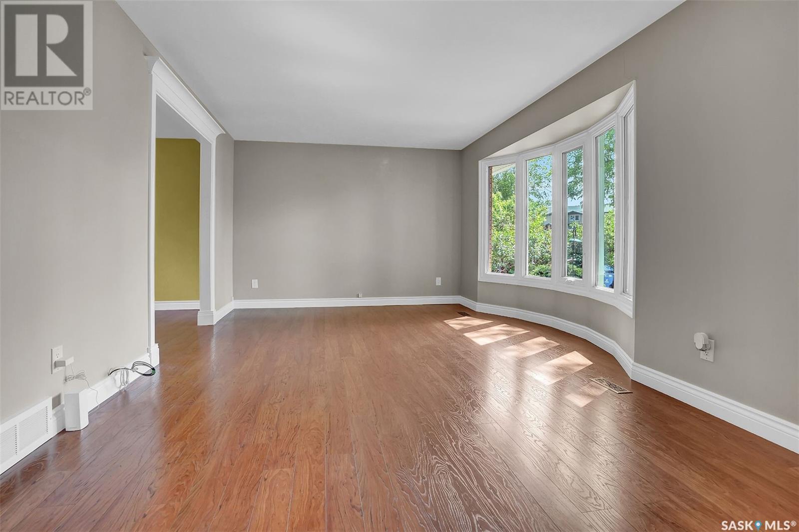 Single Family House for Sale in  Laubach CRESCENT Regina 