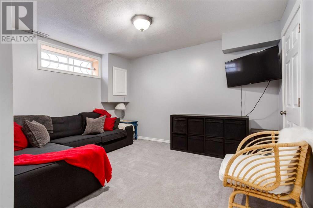 Single Family House for Sale in  Cramond Close SE Cranston Calgary 