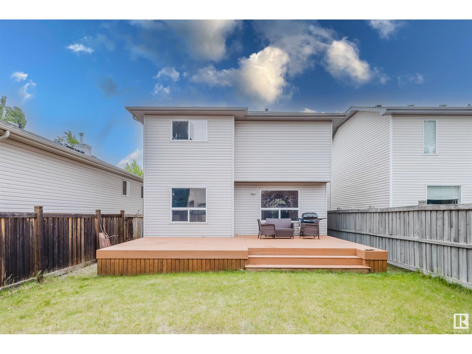Photo 32 of 20132 46 Av Nw, Edmonton AB
