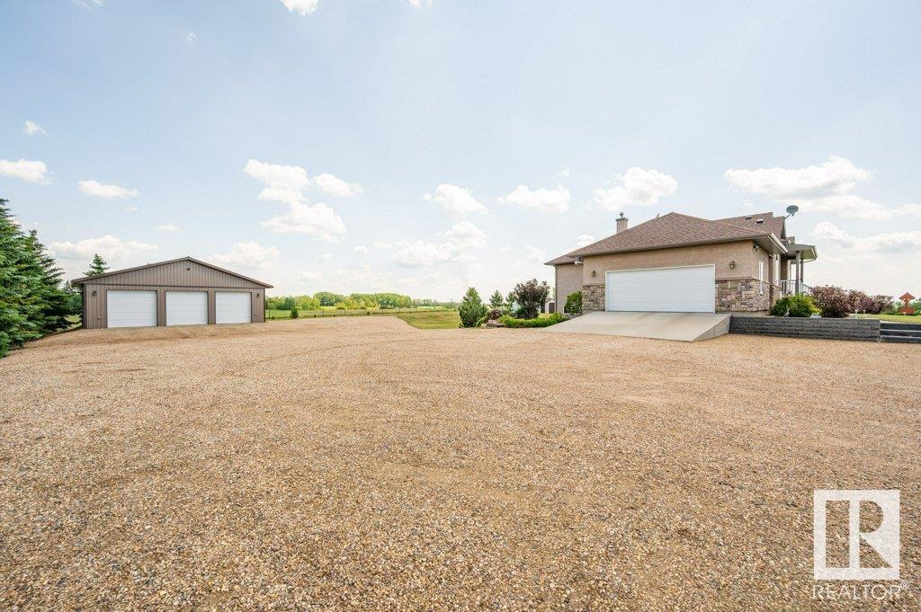 56203 RGE ROAD 230, Rural Sturgeon County